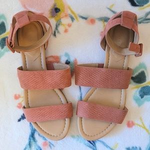 Violet & Red Darlene Suede Sandal in Blush Pink